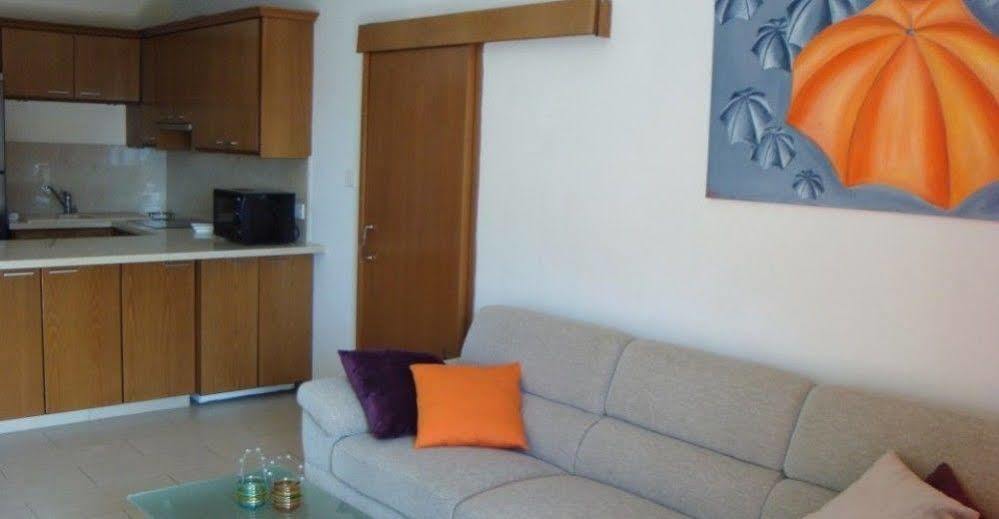 לימסול River Beach Apartments מראה חיצוני תמונה